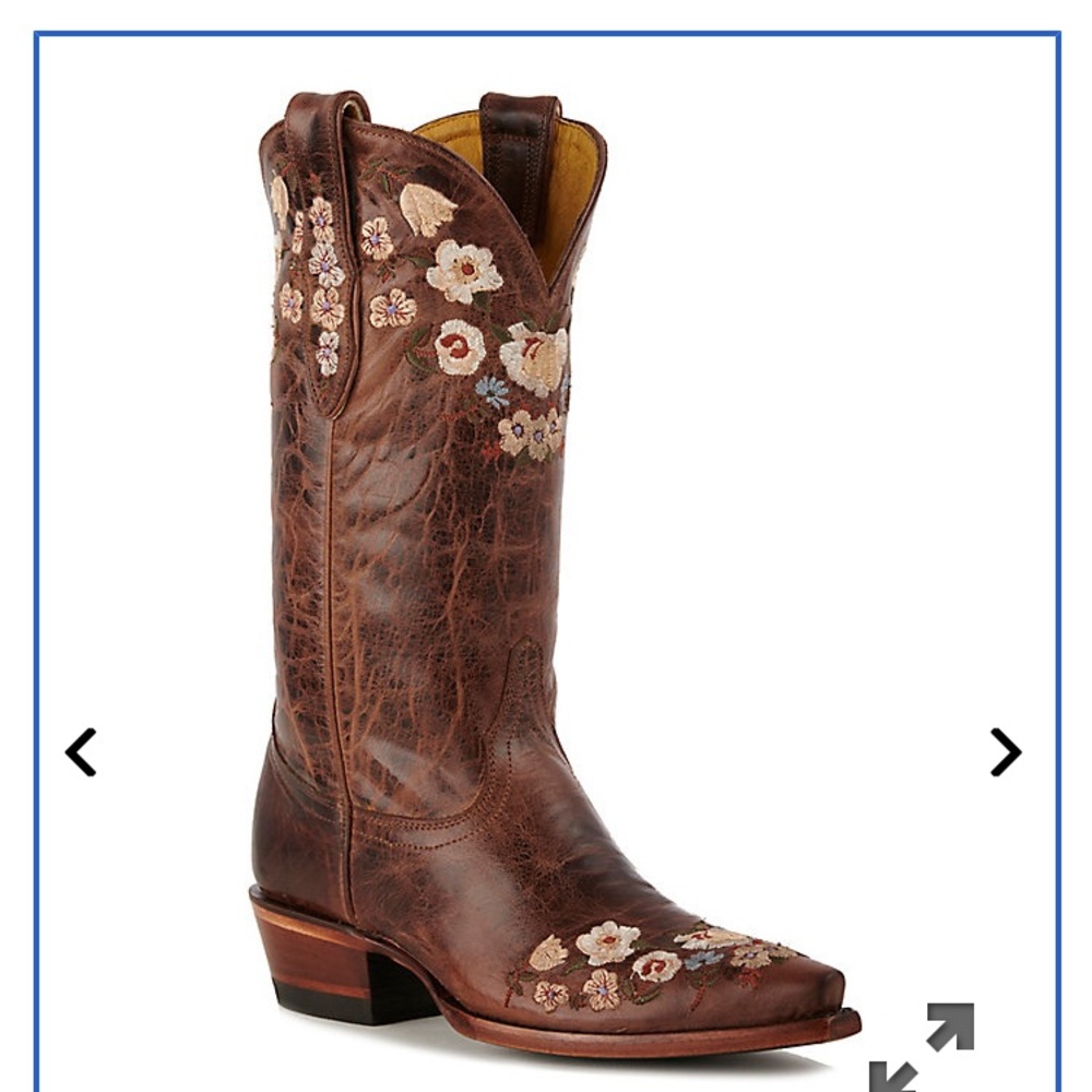 Cavender’s by Old Gringo floral embroidered snip toe